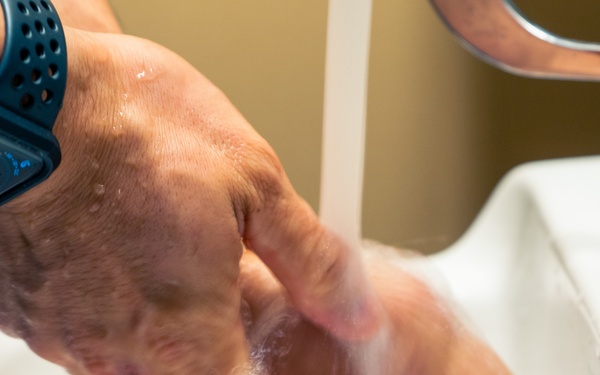 U.S. Army Officer Cares for Civilian Patient at Beaumont Hospital in Dearborn