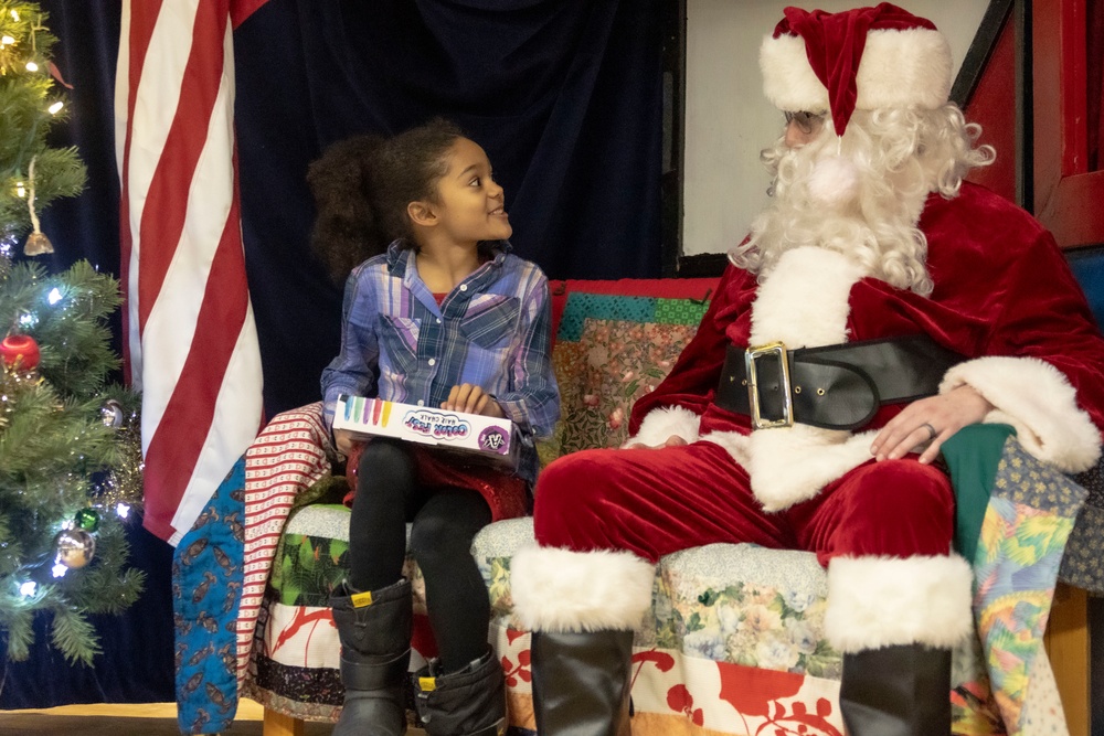 Marines deliver Toys for Tots in Alaska