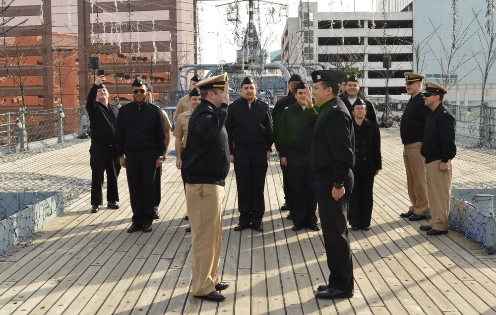 Naval Museum hosts a reenlistment ceremony