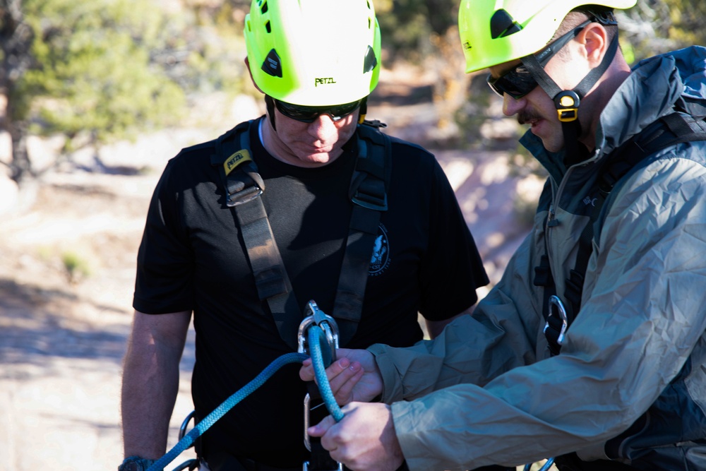 On the line, rescue training with ropes