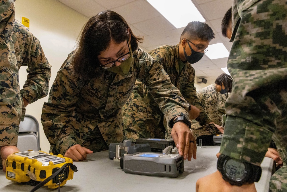 KMEP CBRN Exchange| 3d MLG Marines exchange CBRN cabilities with ROK Marines