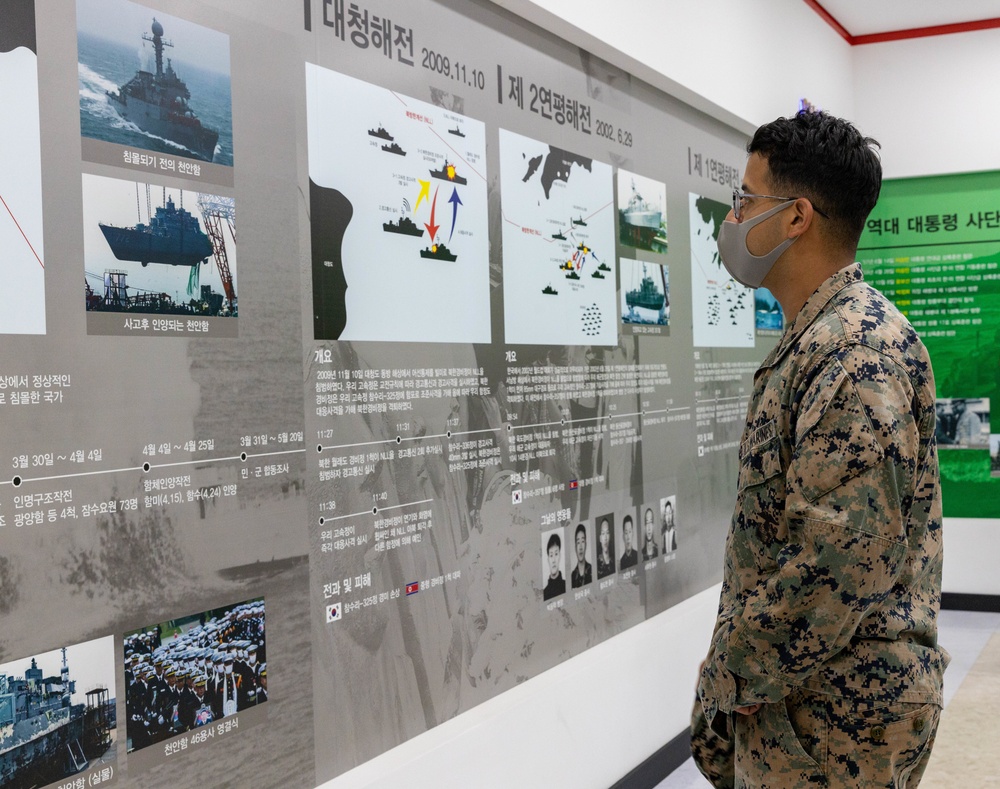 KMEP CBRN Exchange| 3d MLG Marines exchange CBRN cabilities with ROK Marines