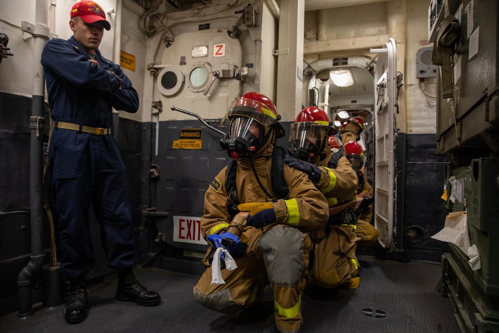 DVIDS - Images - USS Roosevelt (DDG 80) Patrol 3 [Image 3 of 5]