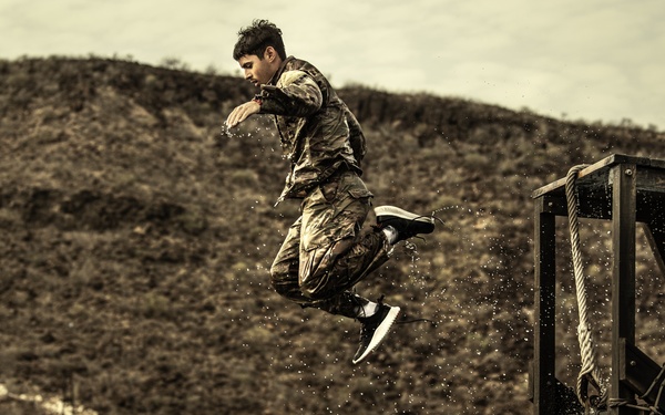 U.S. service members train in French Desert Commando Course in Africa