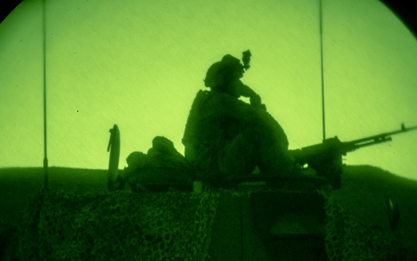 U.S. service members train in French Desert Commando Course in Africa