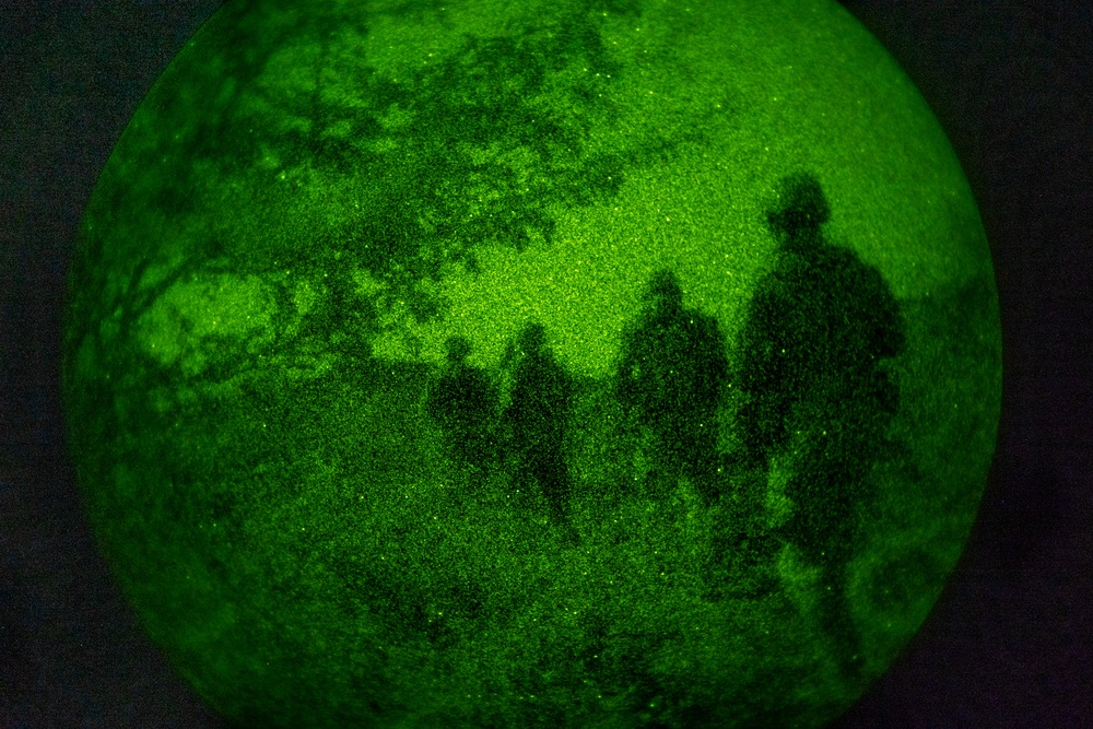 U.S. service members train in French Desert Commando Course in Africa