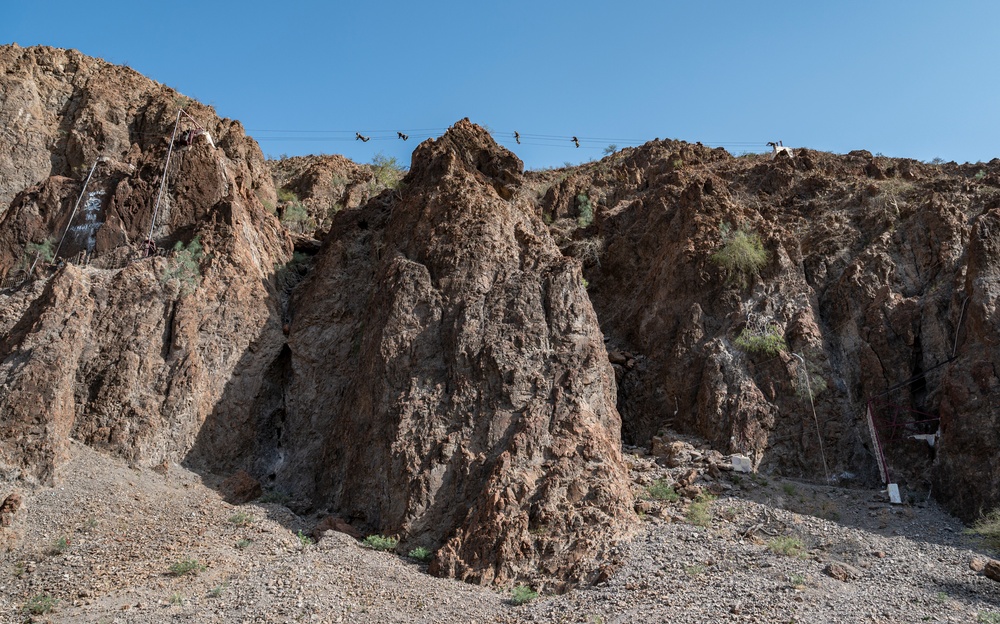 U.S. service members train in French Desert Commando Course in Africa