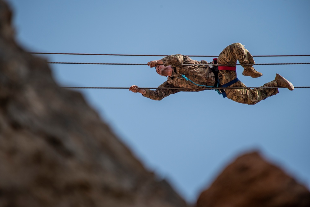 U.S. service members train in French Desert Commando Course in Africa