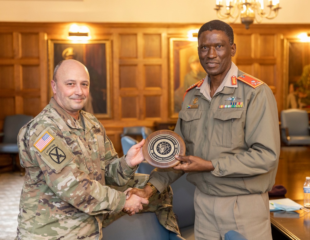 South African Defense Attaché visits NY National Guard South African Defense Attaché visits NY National Guard