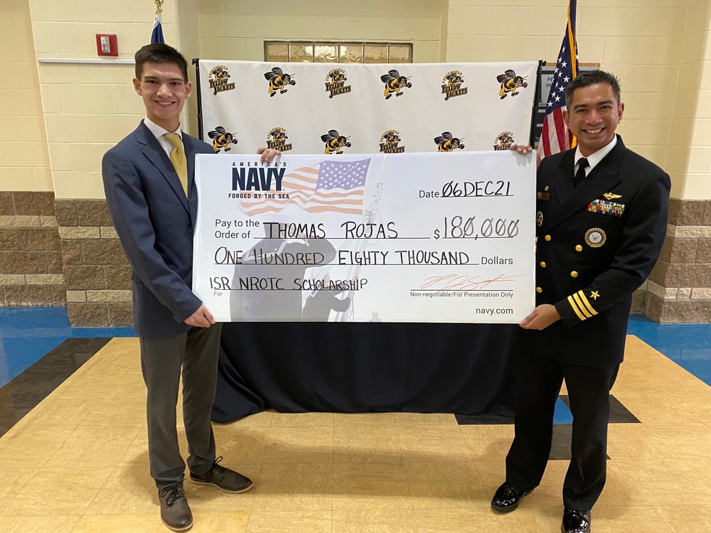 Perrysburg native earns NROTC scholarship