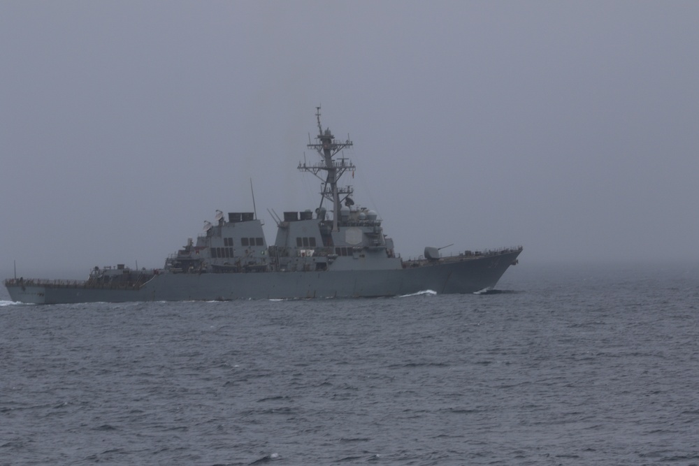 USS Harpers Ferry (LSD 49) Underway