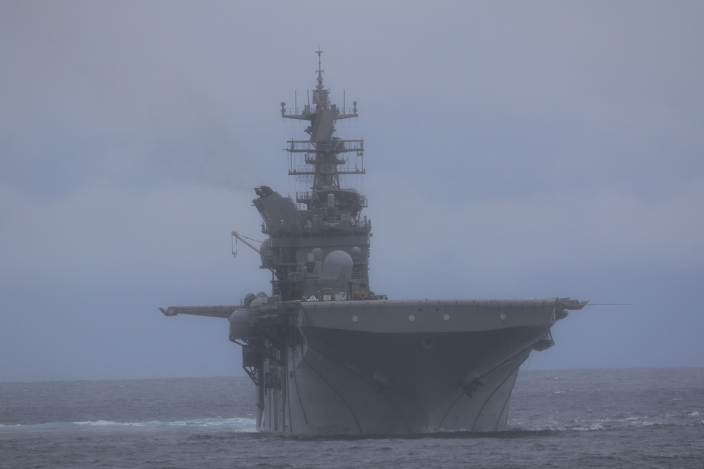 USS Harpers Ferry (LSD 49) Underway