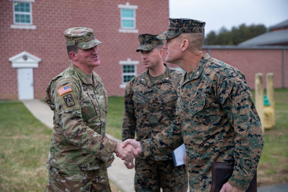 Oncoming Commanding General of TF Pickett visits TF Quantico