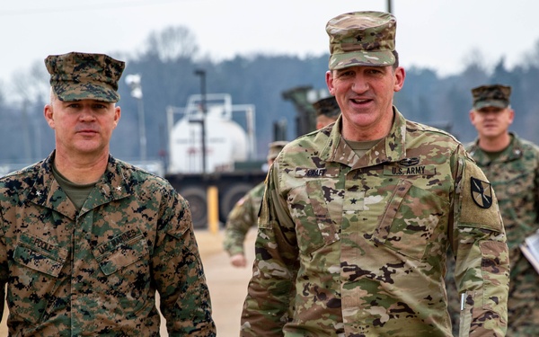 Oncoming Commanding General of TF Pickett visits TF Quantico