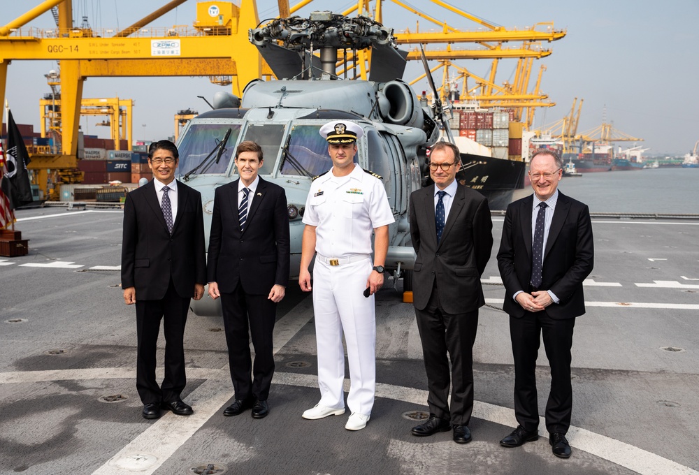 USS Tulsa Hosts Embassy Tour