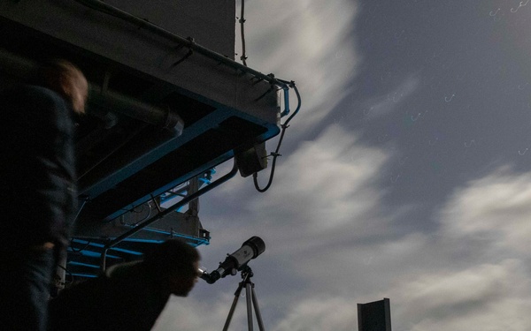 Makin Island Sailors Stargze