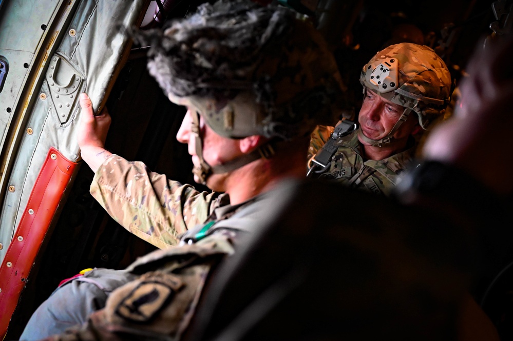 SETAF-AF CG jumps with 173rd AB