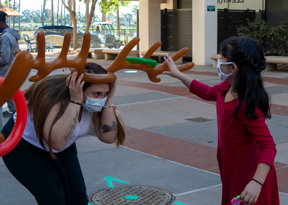 NMRTC San Diego Hosts a Holiday Party