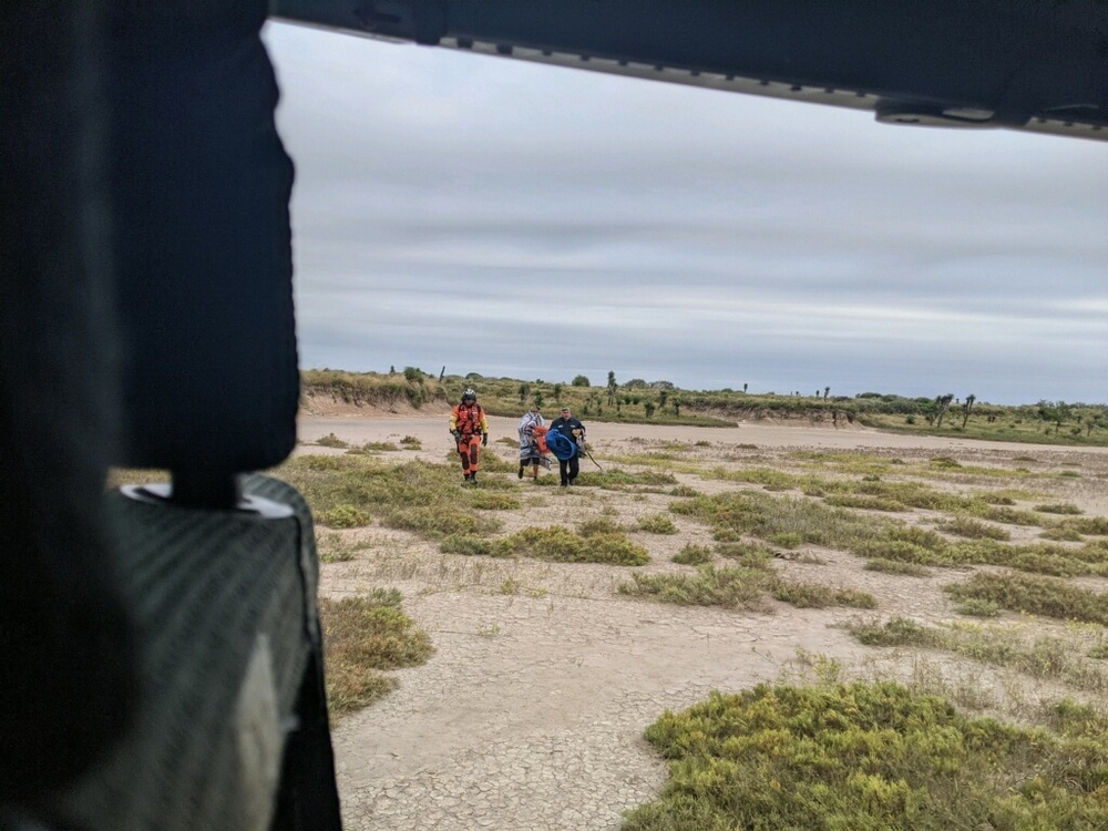 Coast Guard rescues 6 stranded on Caballo Island near South Padre Island, Texas