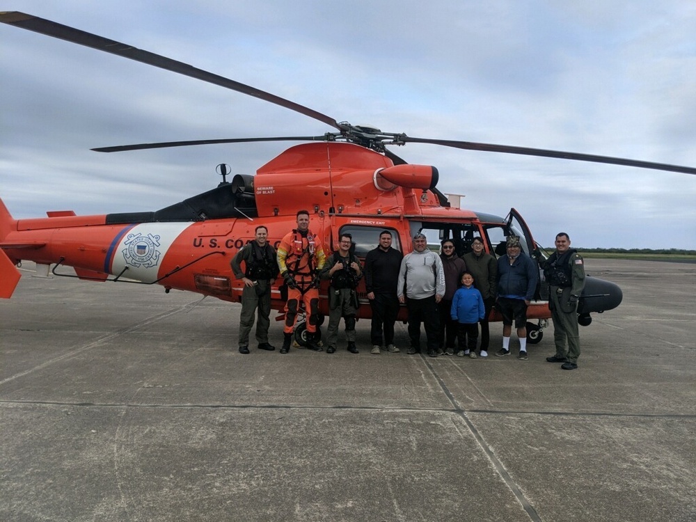 Coast Guard rescues 6 stranded on Caballo Island near South Padre Island, Texas