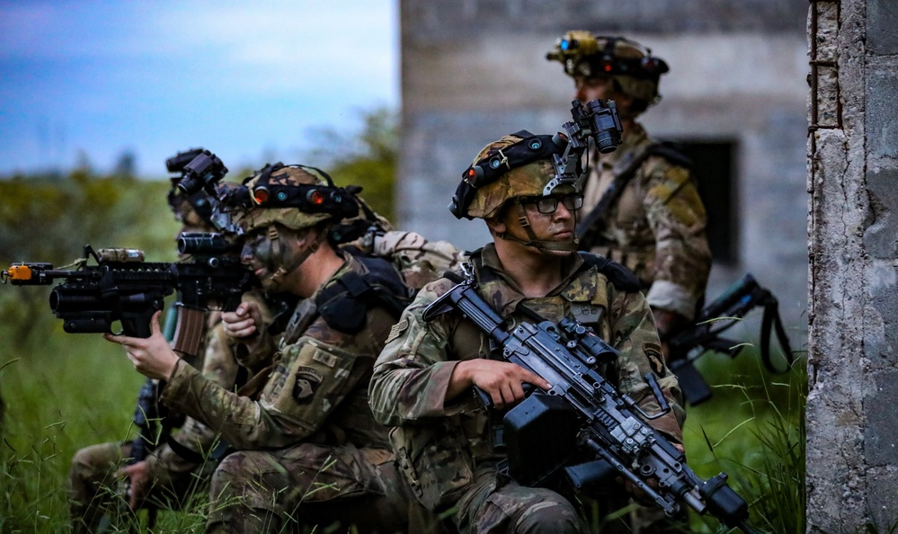 Rakkasans conduct room clearance training during Southern Vanguard 22