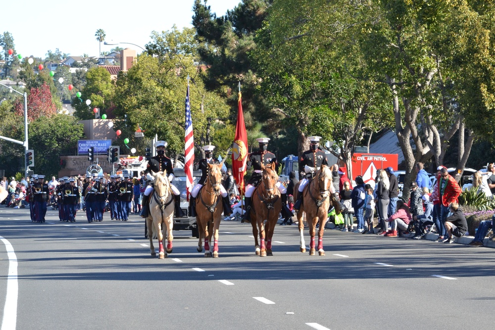 Mounted Color Guard leads Holiday Parade