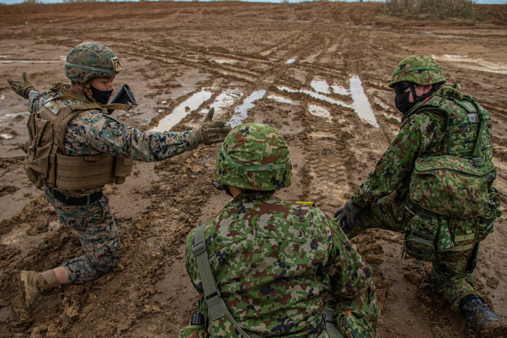 RD21 Marines and JGSDF conduct aerial resupply training