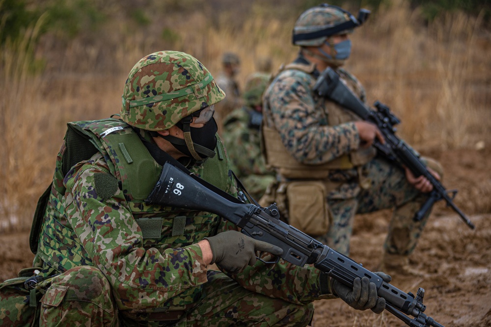 RD21 Marines and JGSDF conduct aerial resupply training