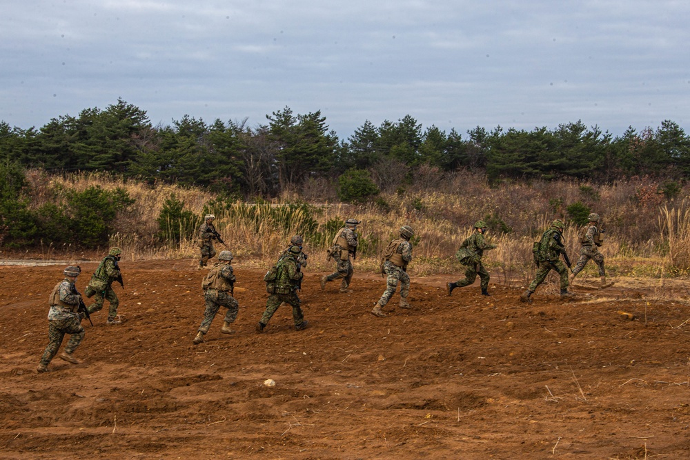 RD21 Marines and JGSDF conduct aerial resupply training