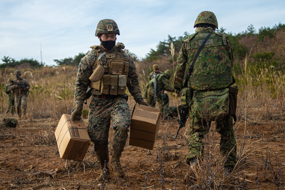 RD21 Marines and JGSDF conduct aerial resupply training