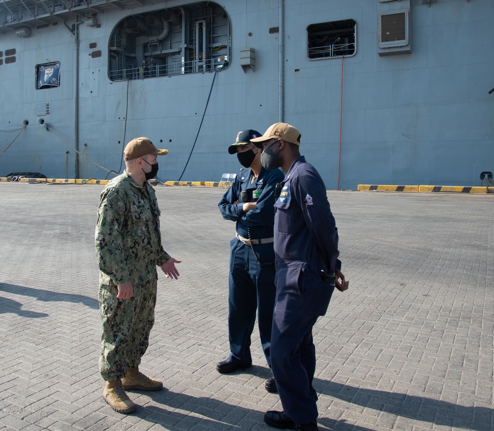 NAVSUP Fleet Logistics Center Bahrain Supports USS Essex Port Visit