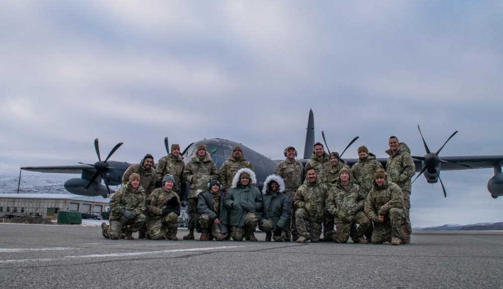 NY Air Guard Airmen from Long Island pose for photo in Greenland