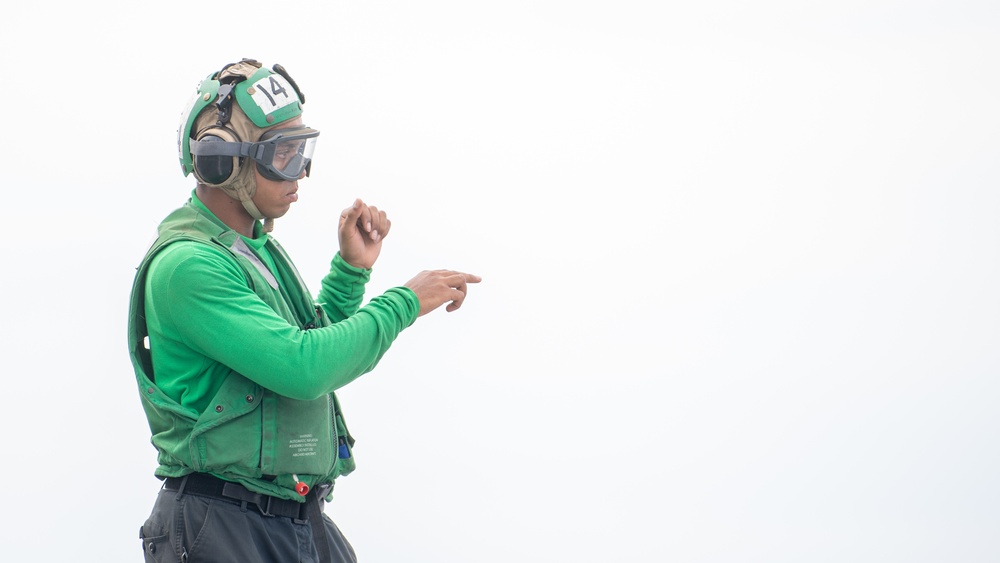 USS Charleston Sailors Conduct Flight Operations