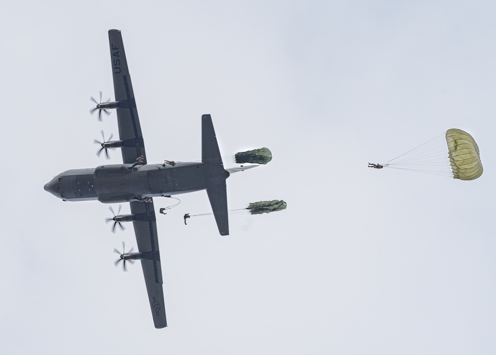 Paratroopers In Action