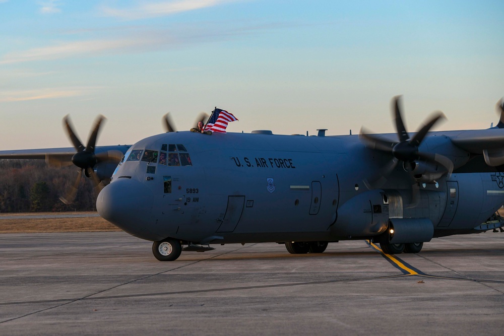 19th AW Airmen return from deployment