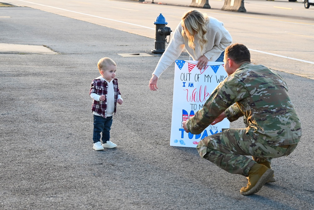 19th AW Airmen return from deployment