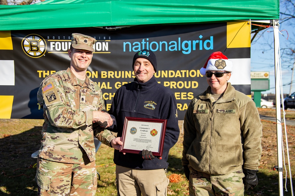 LTC Colestock presents Certificate of Appreciation to Operation Service