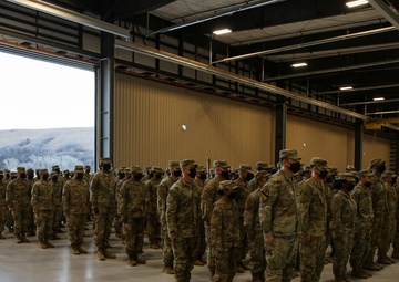 1st Infantry Division Soldiers Return from Operation Inherent Resolve Deployment