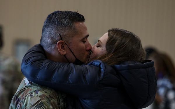 1st Infantry Division Soldiers Return from Operation Inherent Resolve Deployment