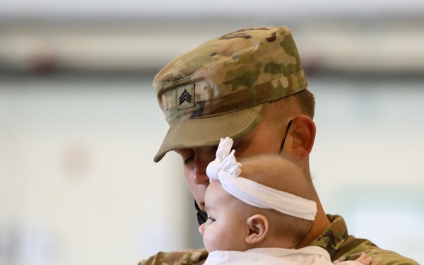 1st Infantry Division Soldiers Return from Operation Inherent Resolve Deployment