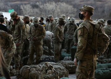 1st Infantry Division Soldiers Return from Operation Inherent Resolve Deployment