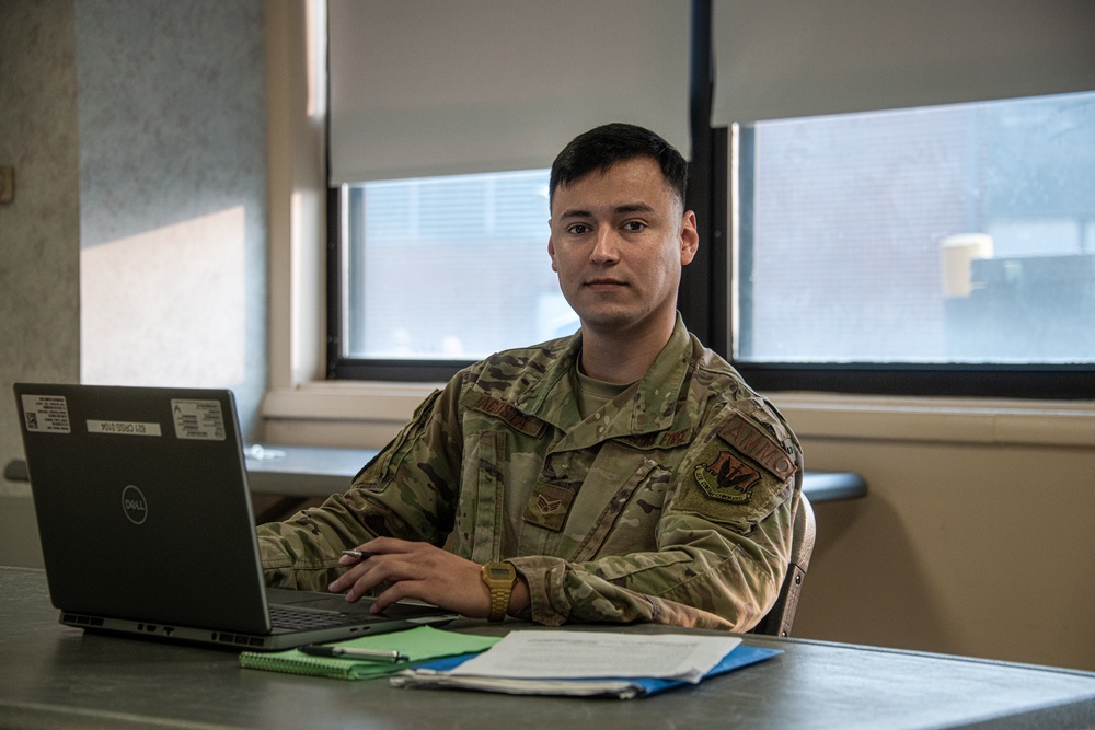 Naturalized Airman helps Afghan guests navigate citizenship