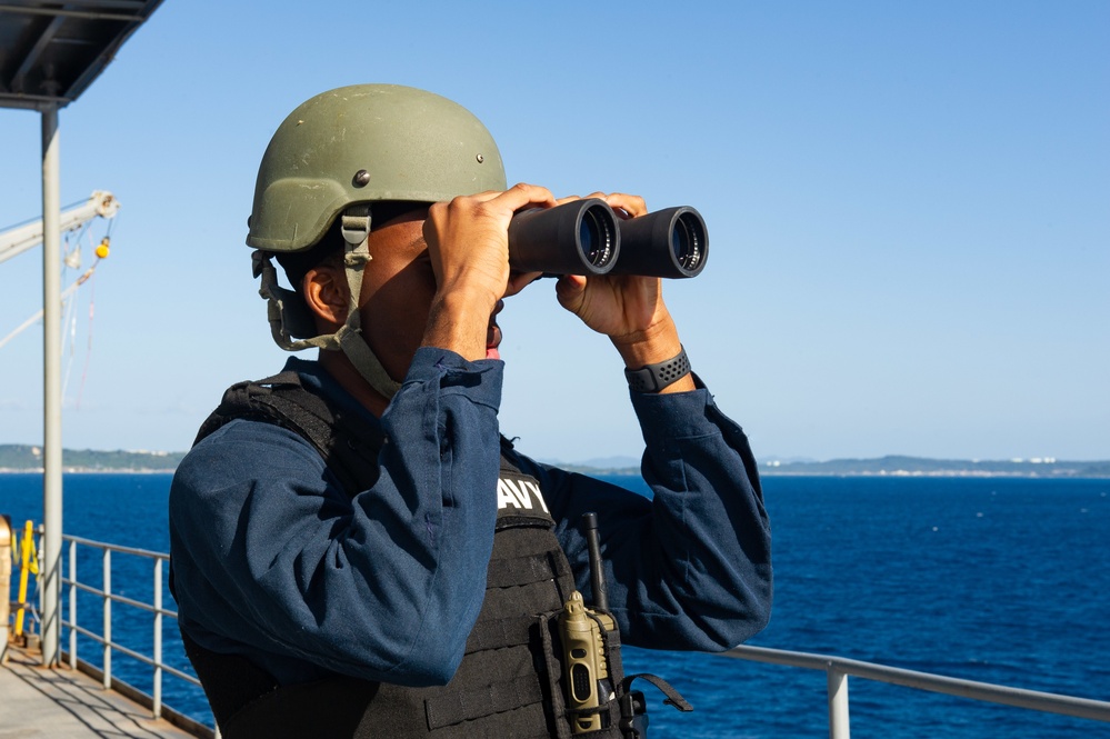 USS Frank Cable Departs Okinawa