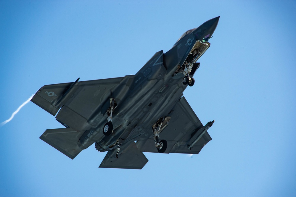 USS Carl Vinson (CVN 70) Conducts Flight Operations in Indian Ocean