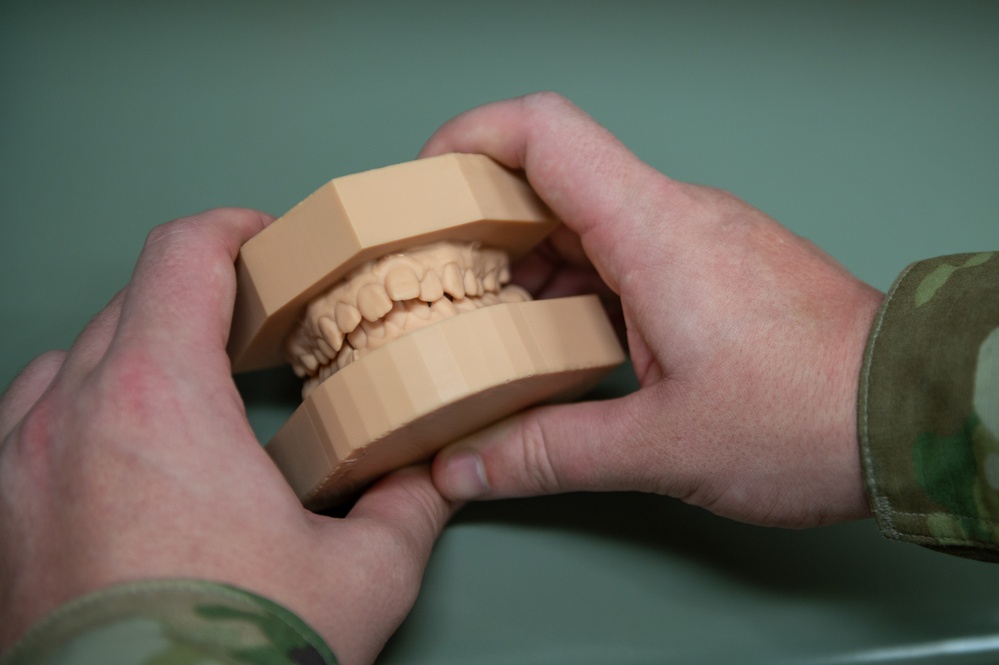 Nailing first impressions: Digital scanner to 3D printer