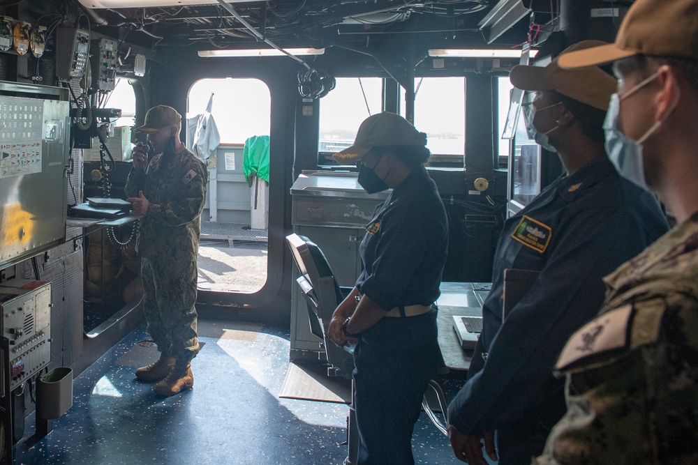 USS O'Kane (DDG 77) Hosts Rear Admiral Sean Bailey