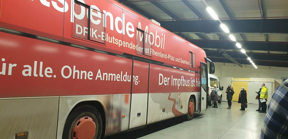 Rheinland-Pfalz Impfbus stops at Rhine Ordnance Barracks