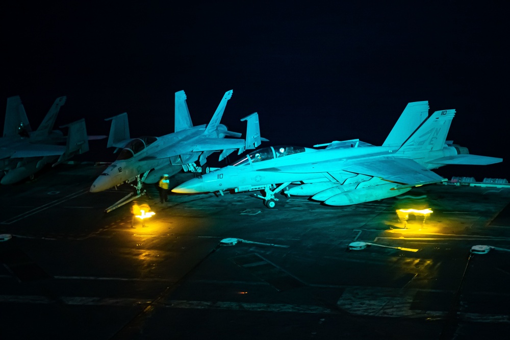 USS Carl Vinson (CVN 70) Conducts Night-Time Flight Operations in Indian Ocean