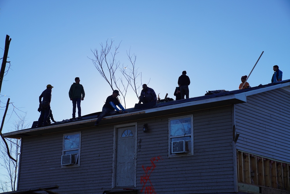 Tornado leaves a path of destruction throughout the Midwest