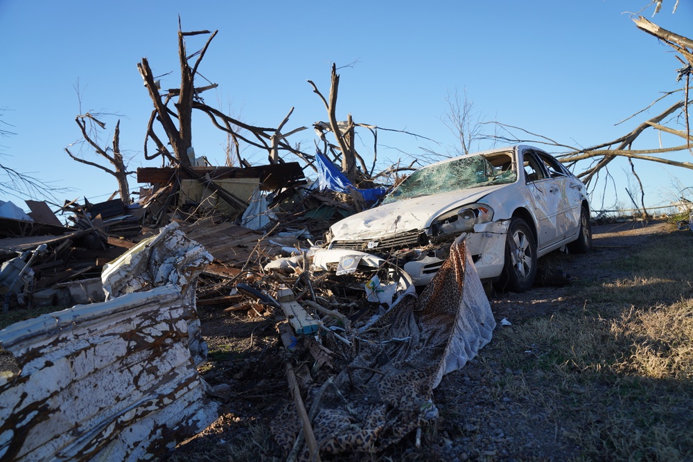 Tornado leaves a path of destruction throughout the Midwest